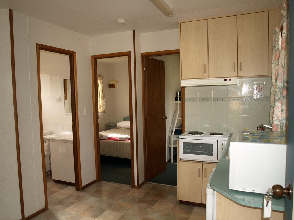 Cowra Holiday Park Room photo