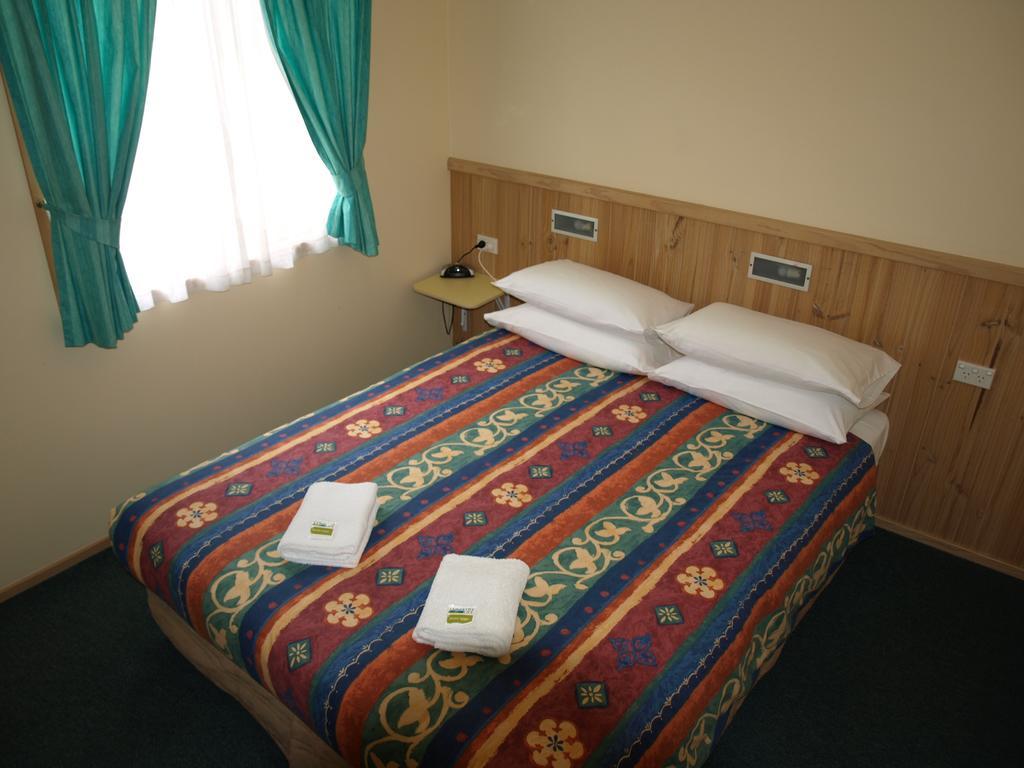 Cowra Holiday Park Room photo